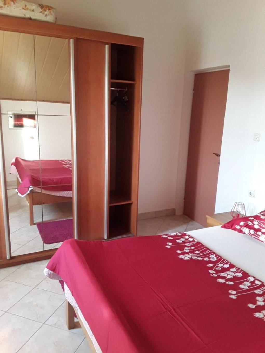 Apartments Frane-20M From Beach Barbat na Rabu Exterior photo